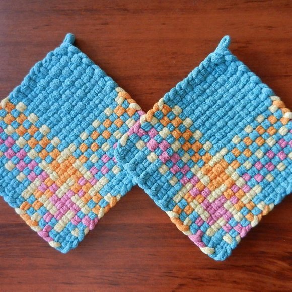 Set of 2 Handmade Artisan Cotton Woven Loomed Easter Potholders Hot Pads Trivets - Picture 1 of 7
